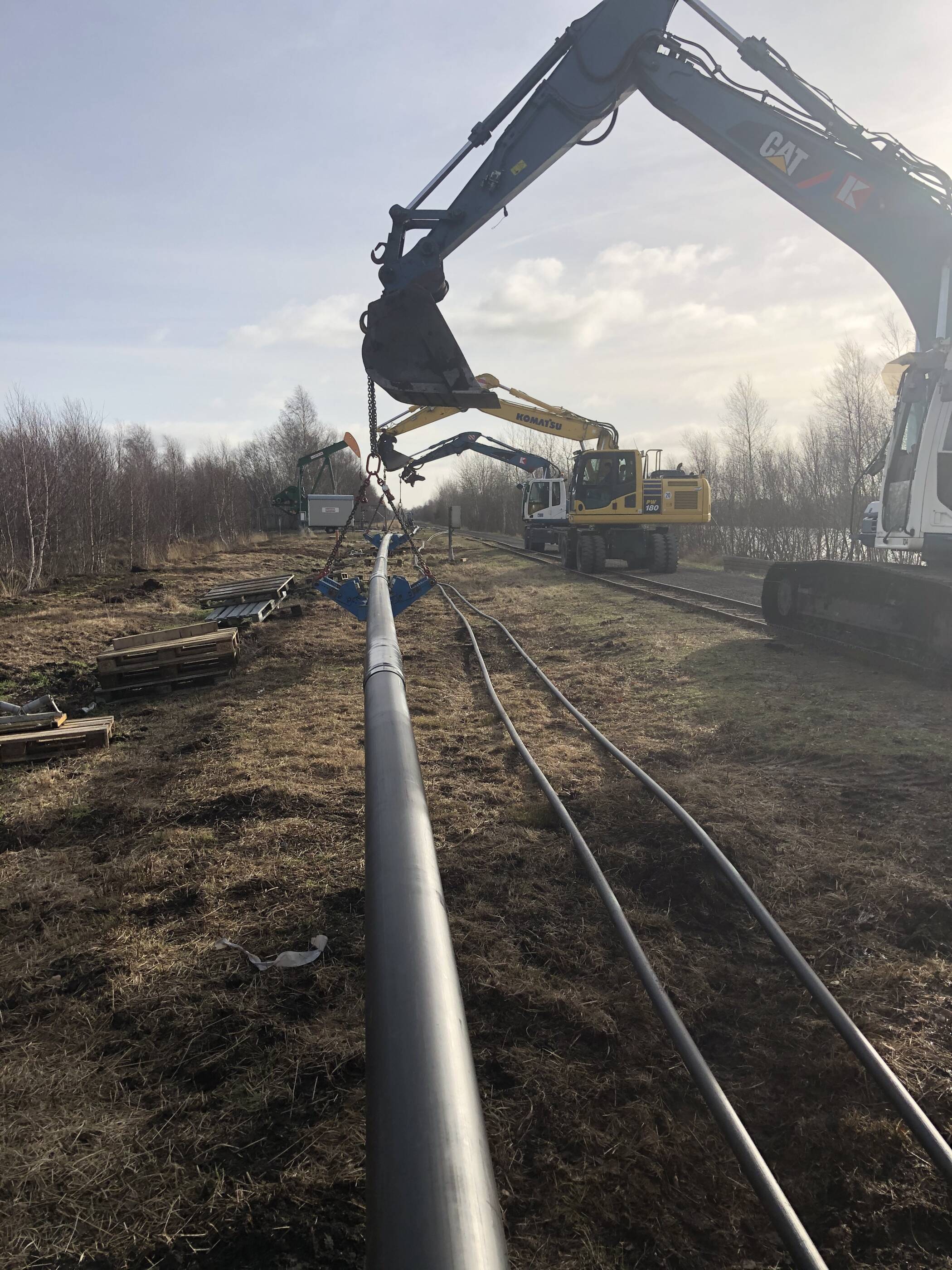 Image Bild:Um die neuen Leitungen zu verlegen, wurden Straßenkreuzungen durch das sogenannte „Horizontal Directional Drilling-Verfahren“, d.h. durch horizontales Bohren, unterirdisch und ohne Aufgraben unterquert.